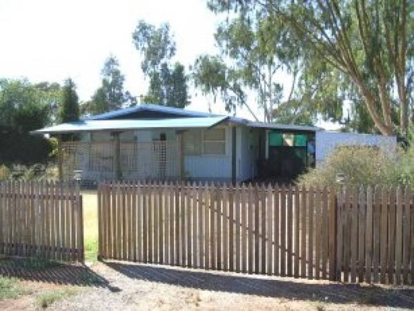 ***COUNTRY GEM!!***
Call Peter Downer Picture 1