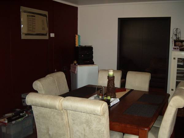 COUNTRY LIVING AT ITS BEST!
Call Peter Downer Picture 3