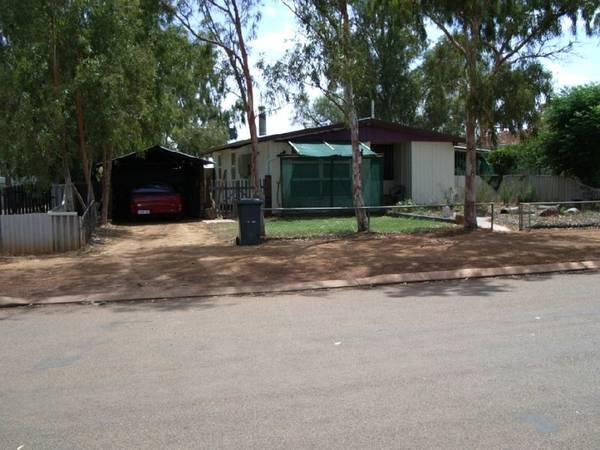 COUNTRY LIVING AT ITS BEST!
Call Peter Downer Picture 1