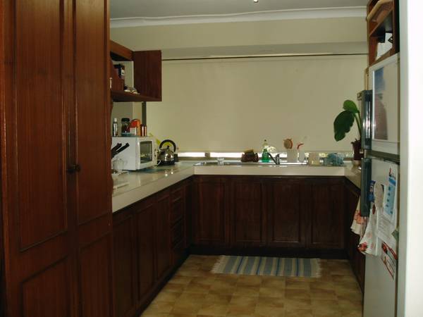 WARM FRIENDLY FAMILY HOME - Passion For Property? Picture 3