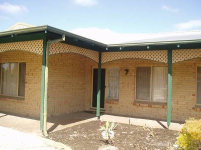 Warm and Inviting Family Home Picture