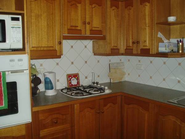 Warm and Inviting Family Home Picture 2