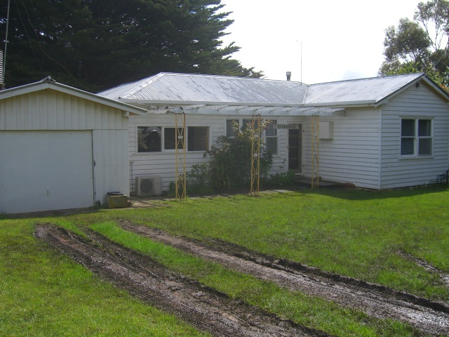 RURAL
HOME FIVE MINUTES FROM PETERBOROUGH Picture 1