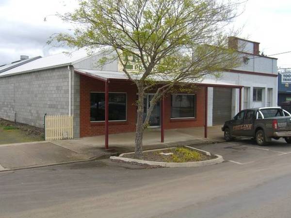 COMMERCIAL PROPERTY FOR SALE - LAND & SHED ONLY Picture 2