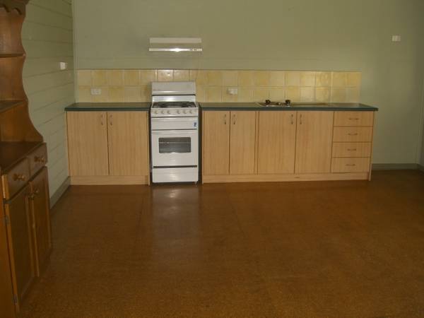 VERY NICE RENTAL COTTAGE Picture 2