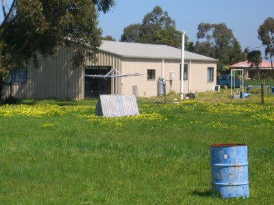 1.25 ACRE BLOCK & LARGE SHED - JUST OUT OF COBDEN! Picture