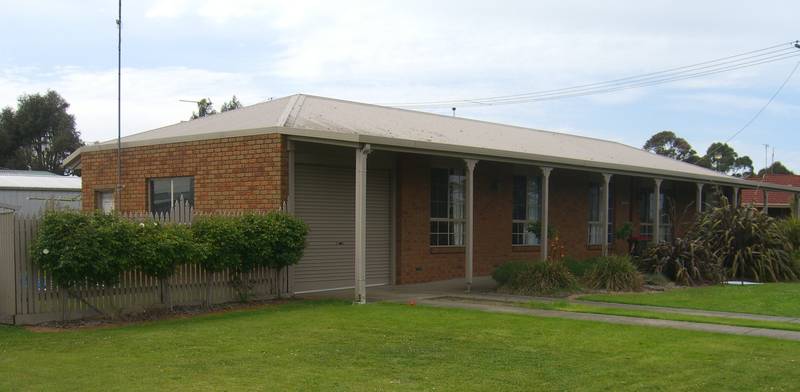 JUST MOVE IN!
BARGIN PRICE Picture 1