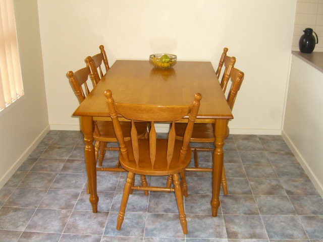 FOR RENT $170 PER WEEK Picture 3