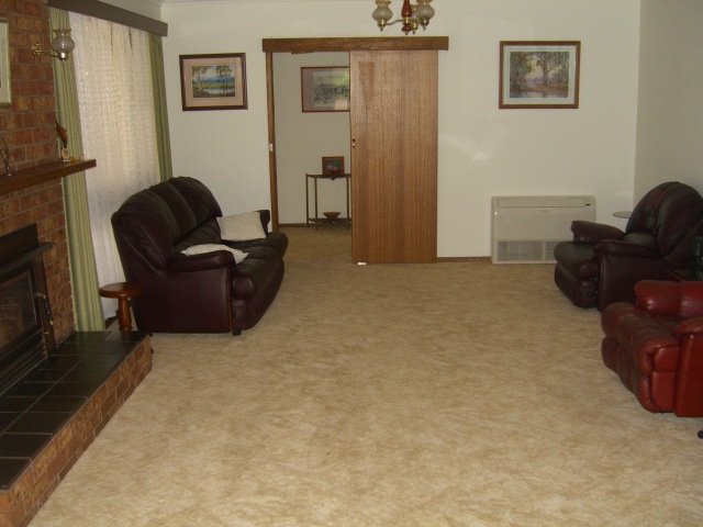 HOUSE ON 10 ACRES IN SCOTTS CREEK Picture 3