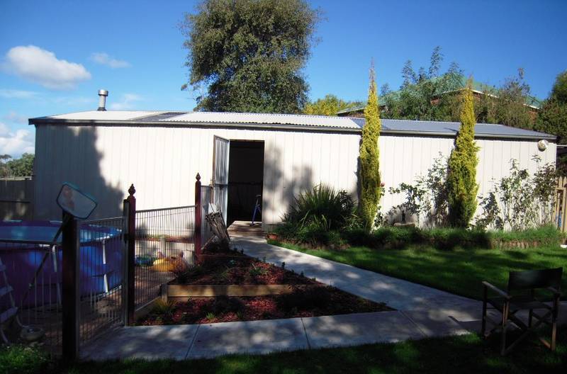 THIS IS A MUST SEE! Picture 2