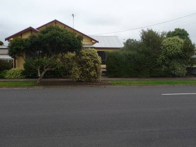 LOCATION / LOCATION Picture