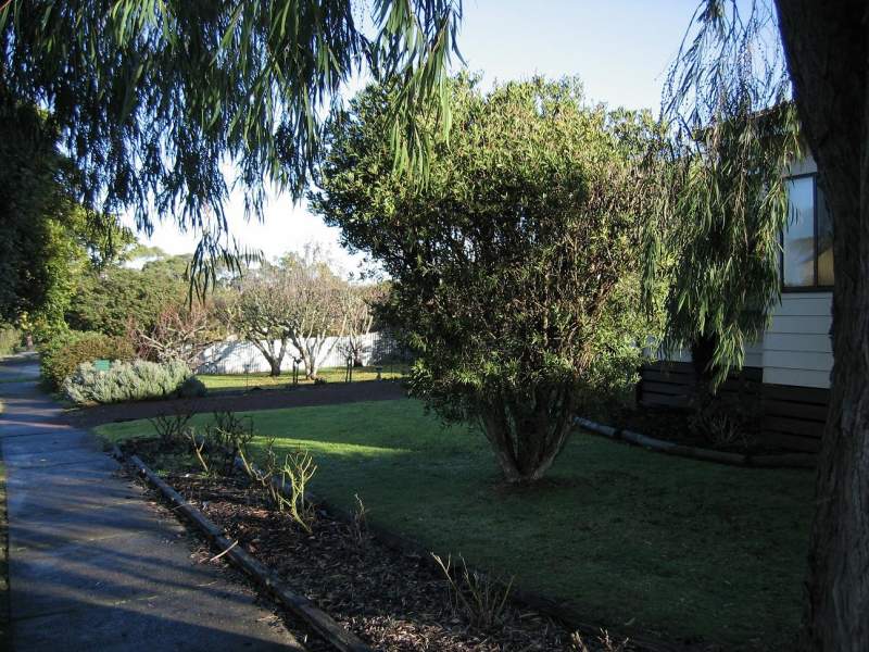 QUIET RURAL SETTING Picture 2