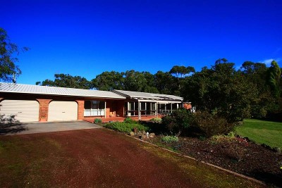 BEST IN MODERN LIVING Picture