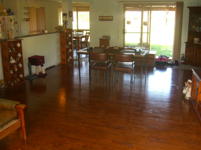 CONVENIENCE & STYLE Picture 3