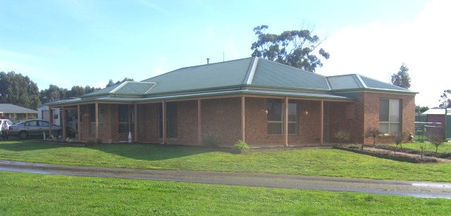 CONVENIENCE & STYLE Picture 1