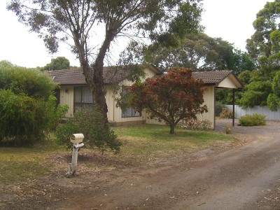 OPPORTUNITY KNOCKS - FAMILY HOME OR INVESTMENT PROPERTY! Picture