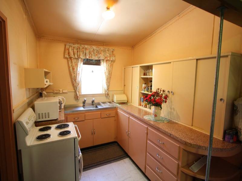 FIRST HOME BUYERS - DON'T MISS THIS! Picture 3