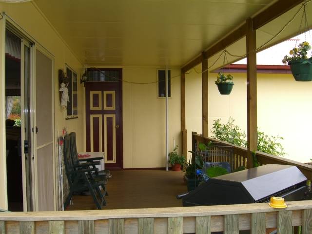 INVESTMENT PROPERTY - CLOSE TO EVERYTHING Picture 2