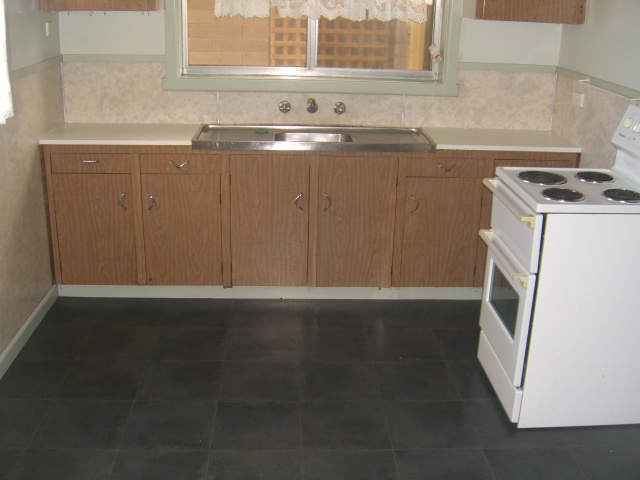 INVESTMENT PROPERTY IN COBDEN Picture 3