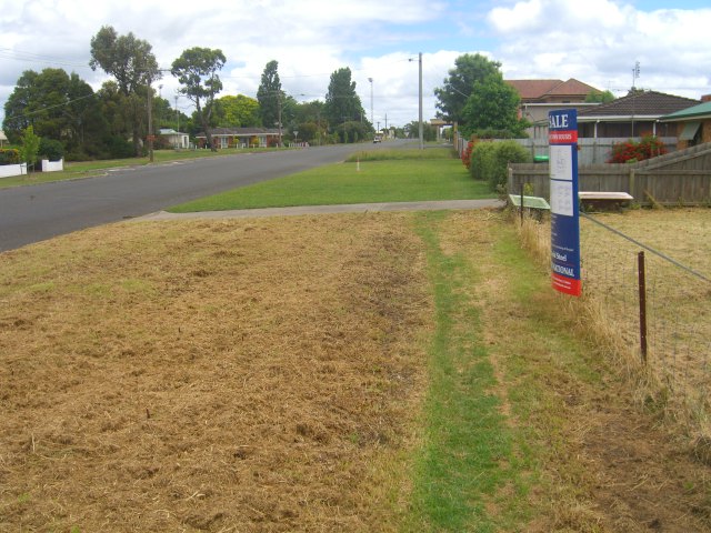 PRIME BLOCK OF LAND IN ESTABLISHED LOCALE Picture 3