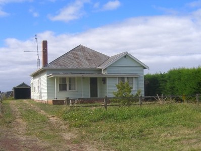 RENTAL PROPERTY 5 MINS FROM COBDEN Picture