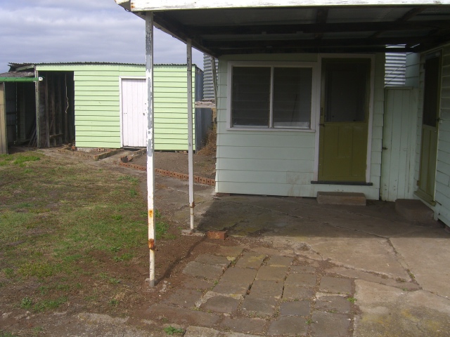 RENTAL PROPERTY 5 MINS FROM COBDEN Picture 2