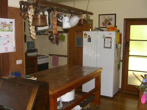 LIFESTYLE PROPERTY CLOSE TO PORT CAMPBELL Picture 2