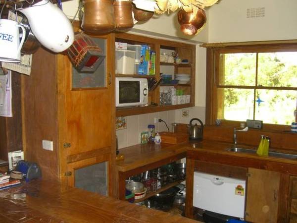 LIFESTYLE PROPERTY CLOSE TO PORT CAMPBELL Picture 3