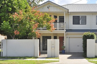 Executive duplex in Ascot Picture