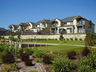 Two Story Townhouse Picture Two Story Townhouse Picture