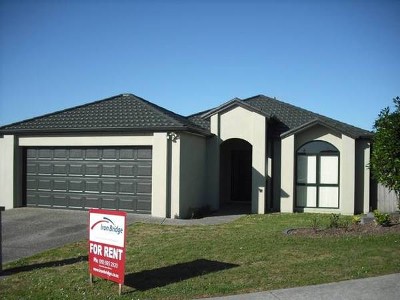 4 Bedroom Modern Family Home Picture 4 Bedroom Modern Family Home Picture