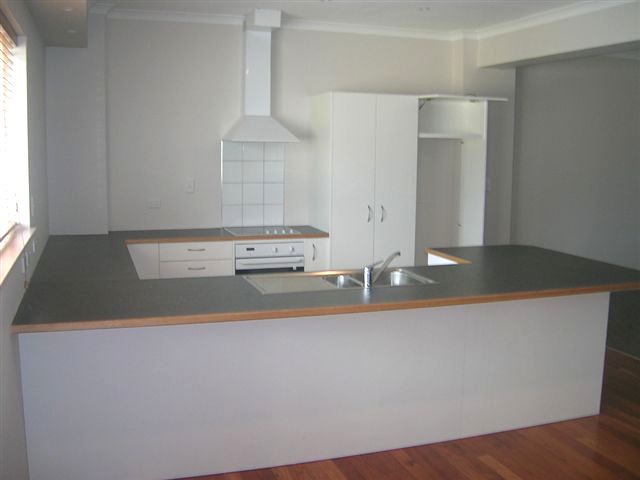 Central Upper Hutt Apartment Picture 1