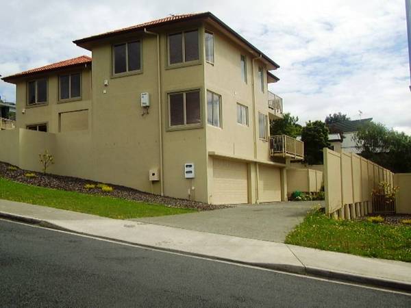 SEAVIEWS IN SEABREEZE Picture 1