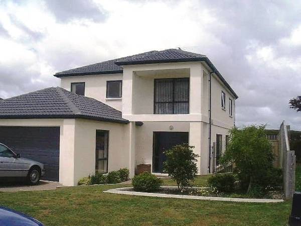 THE PERFECT FAMILY HOME Picture 1