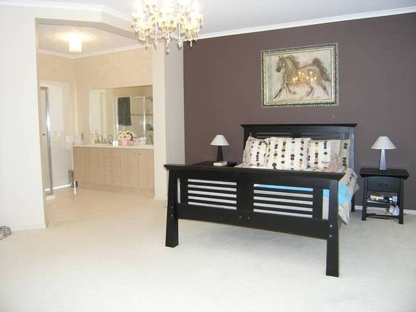 Affordable 4 bedroom luxury
$400,000 to $420,000 Picture 2