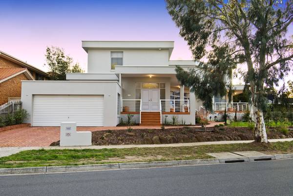 GREAT VALUE ON A GRAND SCALE. Picture 1