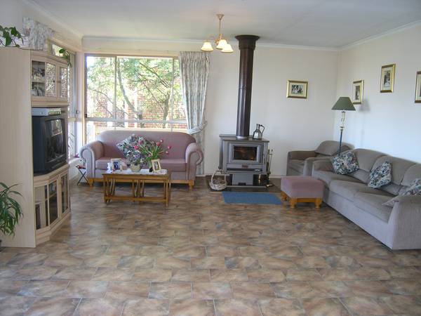 "City Views" (885m2 Allotment) Picture 3