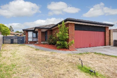 "4 Bedrooms & rumpus / walk to RMIT & Tram" Picture