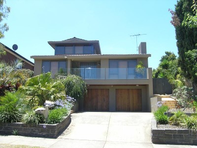 "Resort style living in choice location" Picture