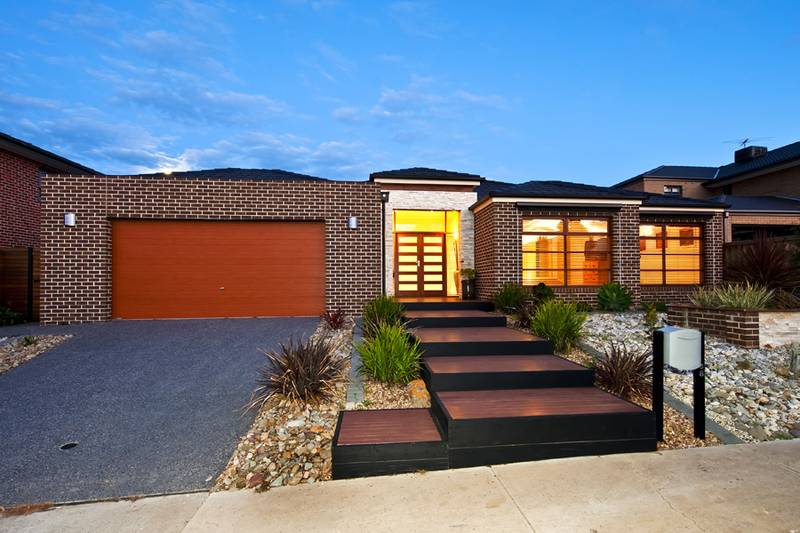 "DISPLAY HOME STANDARD IN THE PROMENADE ESTATE" Picture 1