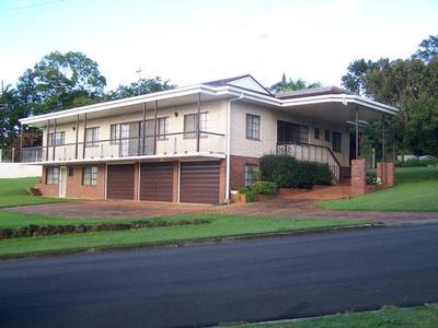 Larger than life home with views to captivate Picture Larger than life home with views to captivate Picture