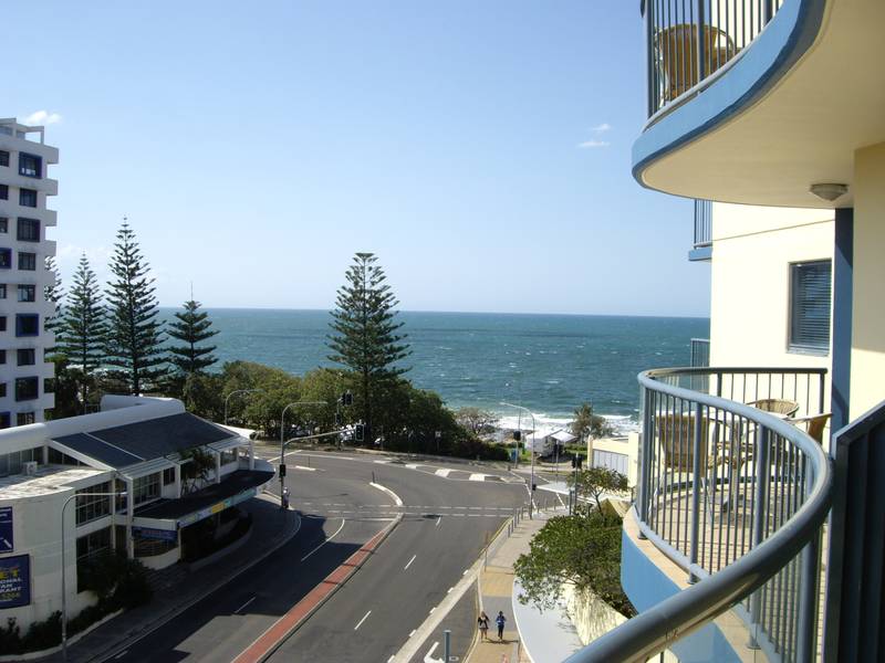 CALLING ALL INVESTORS Picture 3