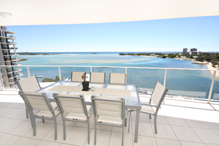 Waterfront Living without the Price Tag! Picture 2