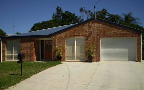 10 Bedroom Brick Home Picture 1