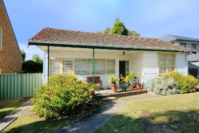 Ideal location Picture