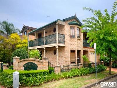 Luxury Townhouse Picture Luxury Townhouse Picture