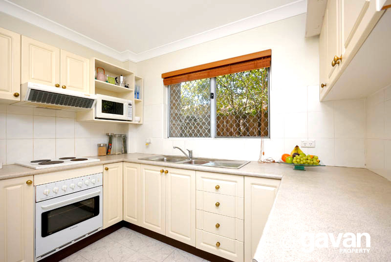 Bright and modern Picture 2