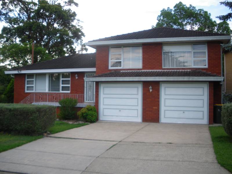 Huge Brick Family Home Picture 1