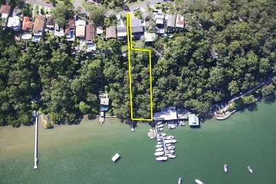 Waterfront land with DA approval for dual occupancy Picture