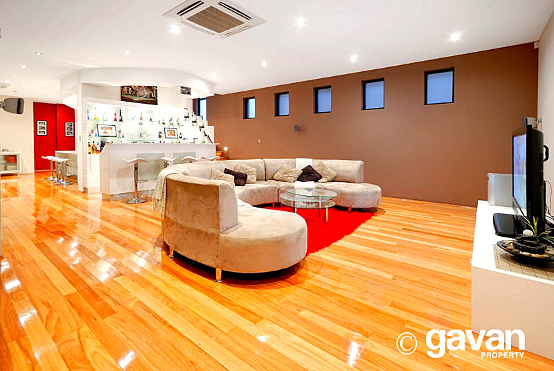 High class living Picture 2